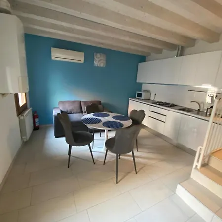 Elena's Piano Secondo * Chioggia